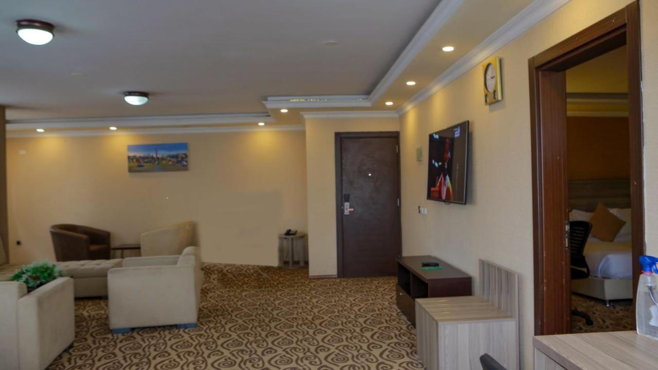 Holiday Hotel 亚的斯亚贝巴 外观 照片